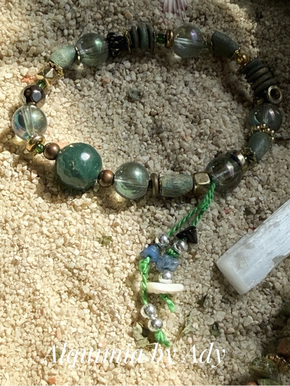 JADE + AURA QUARTZ + WOOD Green and Gold Mixed-Bead Bracelet